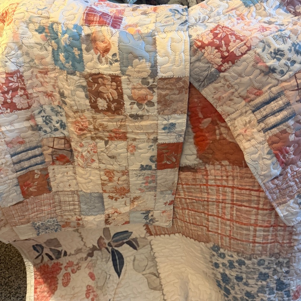 Floral Patchwork Quilt Multi Color Cottagecore Farmhouse Bedding 96" x 108" - Picture 5 of 15